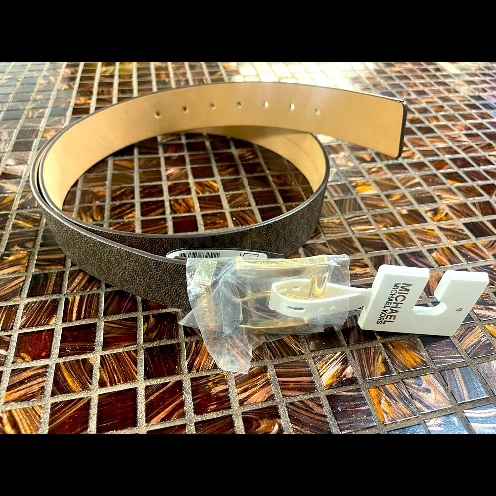 Michael Kors Leather Belt